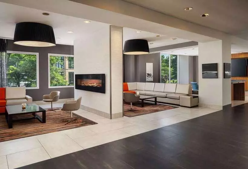 ホテル Embassy Suites By Hilton Washington Dc Chevy Chase Pavilion