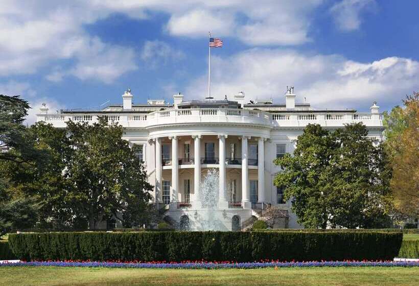 فندق Embassy Suites By Hilton Washington Dc Chevy Chase Pavilion