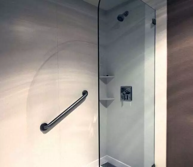 Отель Executive Inn & Suites Oakland