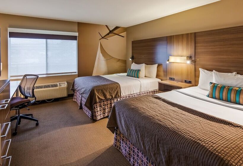 בית מלון כפרי Executive Inn & Suites Oakland