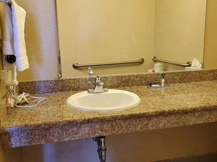 Отель Good Living Inn