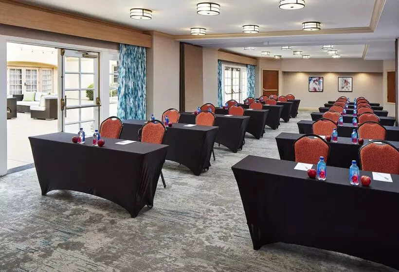 酒店 Hilton Garden Inn Valencia Six Flags