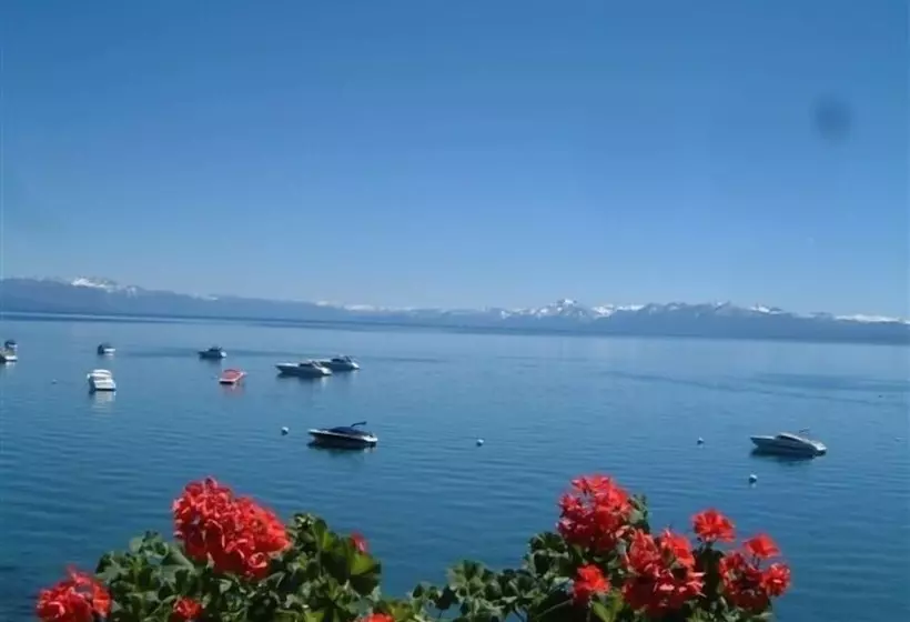 ホテル Holiday House