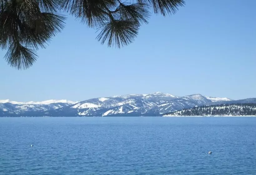 ホテル Holiday House