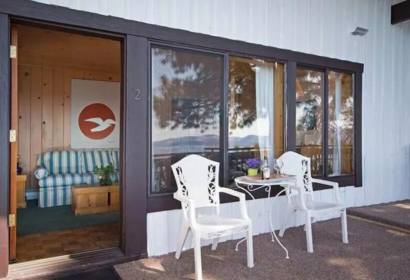 ホテル Holiday House