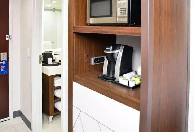 هتل Four Points By Sheraton Fayetteville Fort Liberty