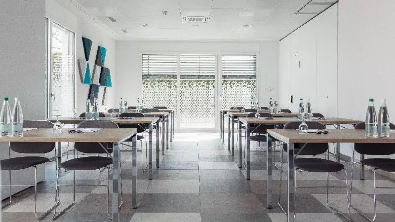 호텔 Holiday Inn Express Luzern Neuenkirch, An Ihg