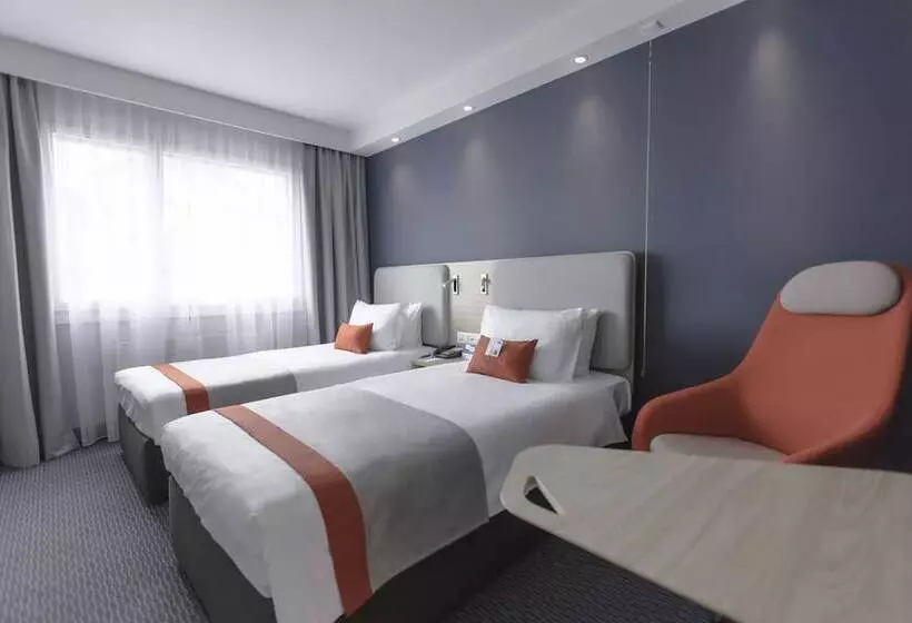 호텔 Holiday Inn Express Luzern Neuenkirch, An Ihg