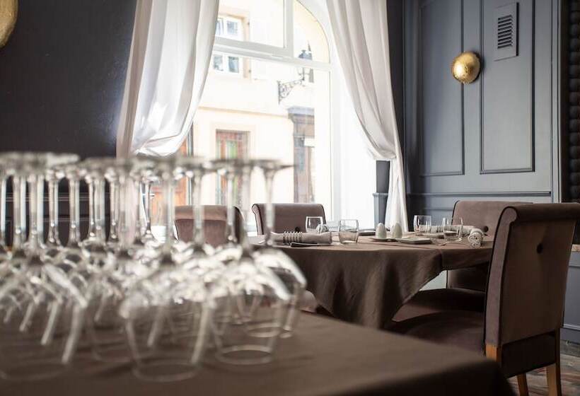 호텔 Hôtel Le Rapp