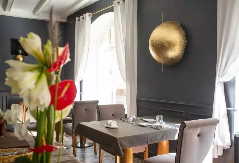 Отель Hôtel Le Rapp