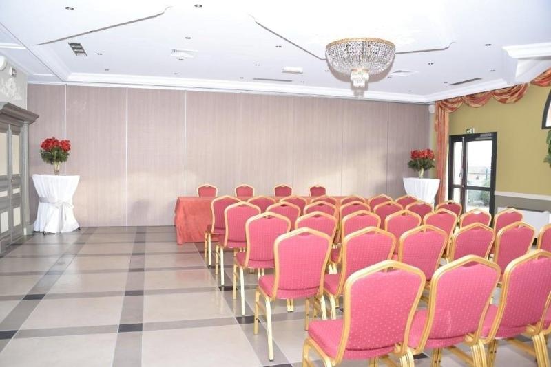 هتل Ibis Styles Douai Gare Gayant Expo