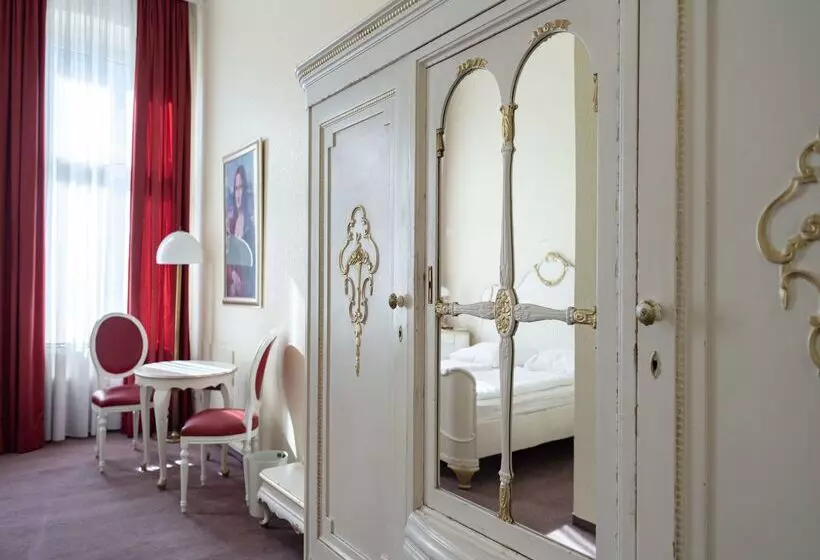 هتل Kurfuerstendamm Berlin