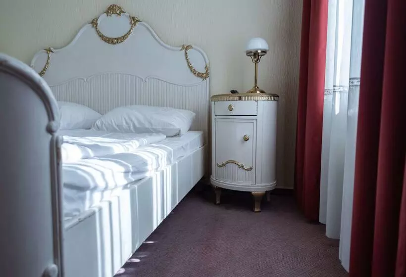 هتل Kurfuerstendamm Berlin