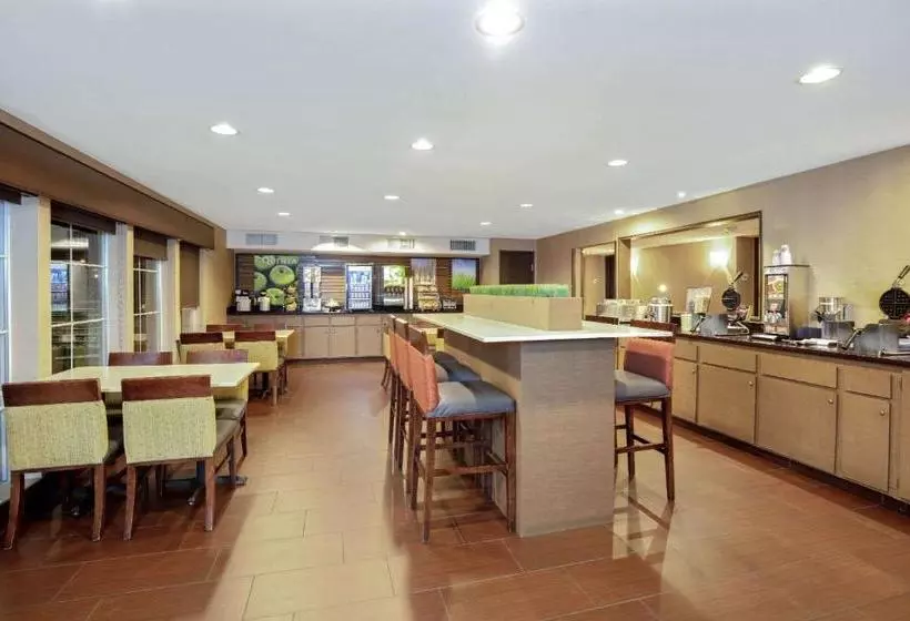 酒店 La Quinta Inn & Suites Las Vegas Tropicana