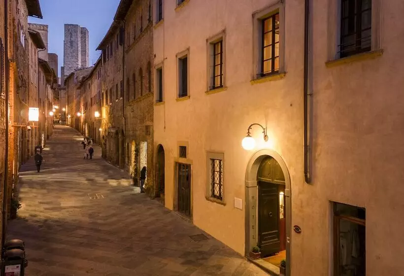 酒店 L'antico Pozzo