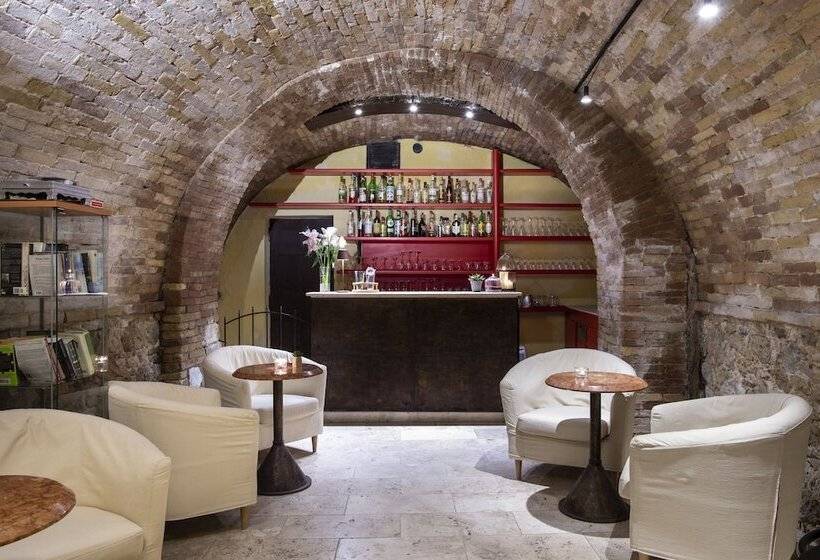 Szálloda L'antico Pozzo