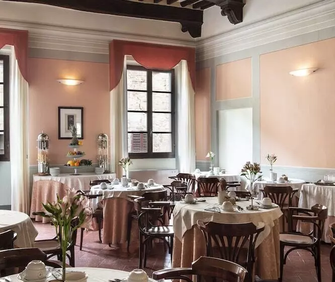 酒店 L'antico Pozzo