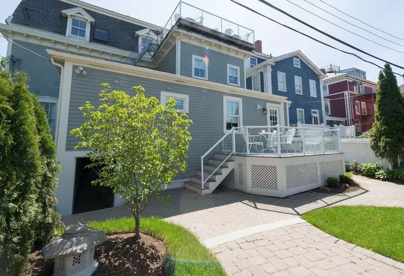 酒店 The Outlook Inn