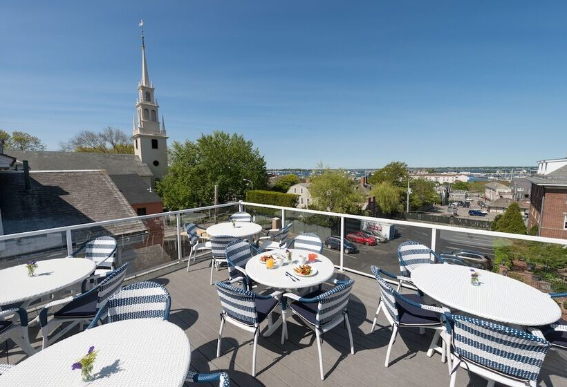 Hotel The Outlook Inn