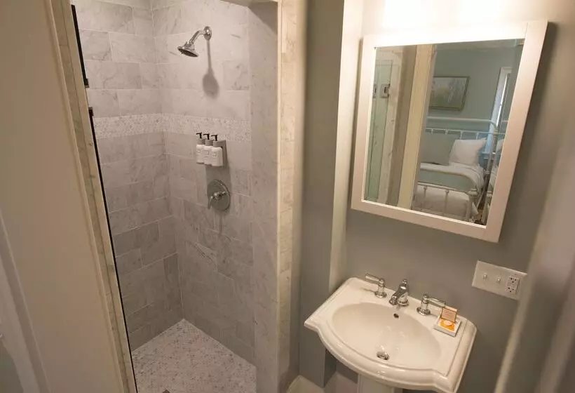 酒店 The Outlook Inn