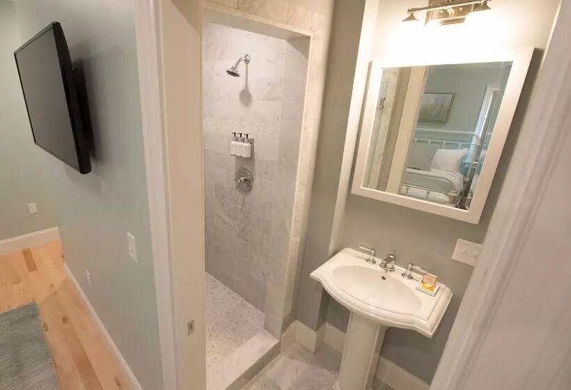 酒店 The Outlook Inn