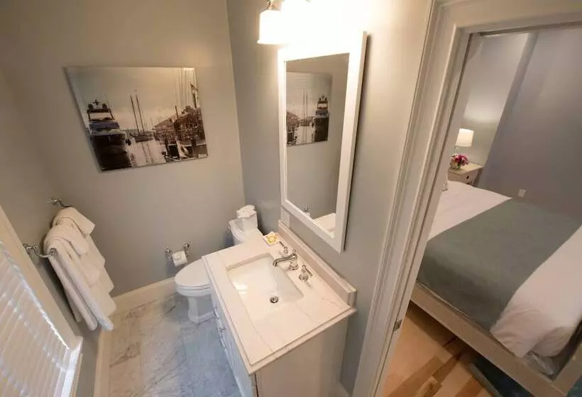 酒店 The Outlook Inn