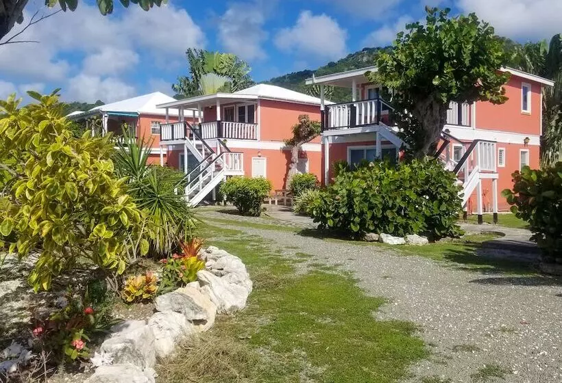 Catamaran Hotel Marina