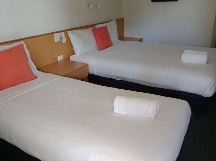 Отель Annerley Motor Inn