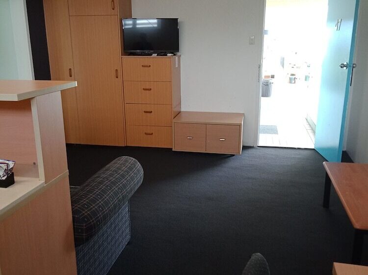 Отель Annerley Motor Inn