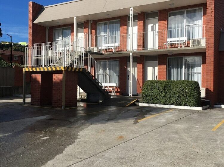 בית מלון כפרי Argosy Motor Inn