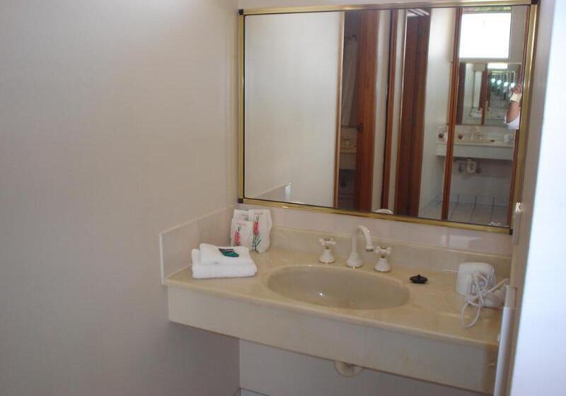 בית מלון כפרי Argosy Motor Inn