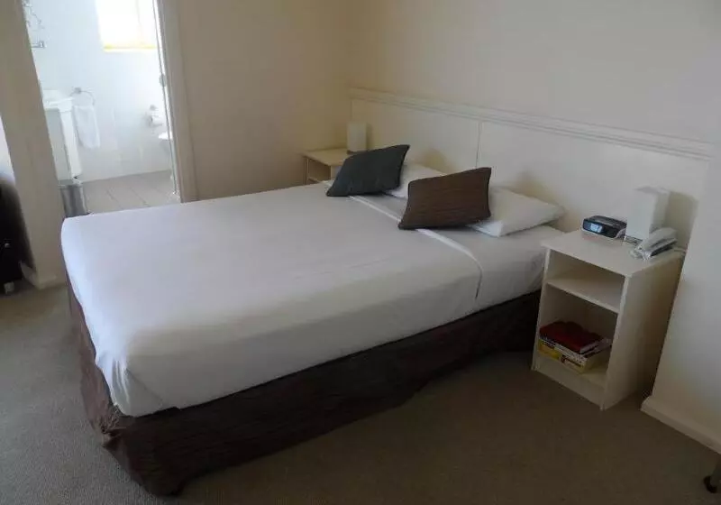 Отель Atlantic Tower Motor Inn