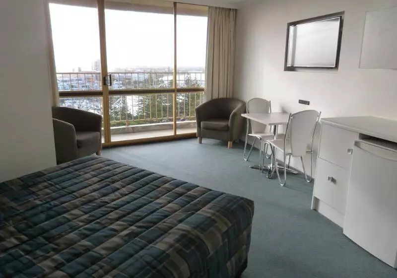 Отель Atlantic Tower Motor Inn