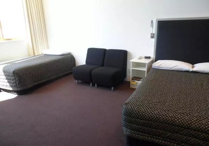 Отель Atlantic Tower Motor Inn