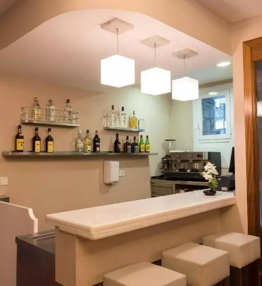 هتل Oros by Nexta