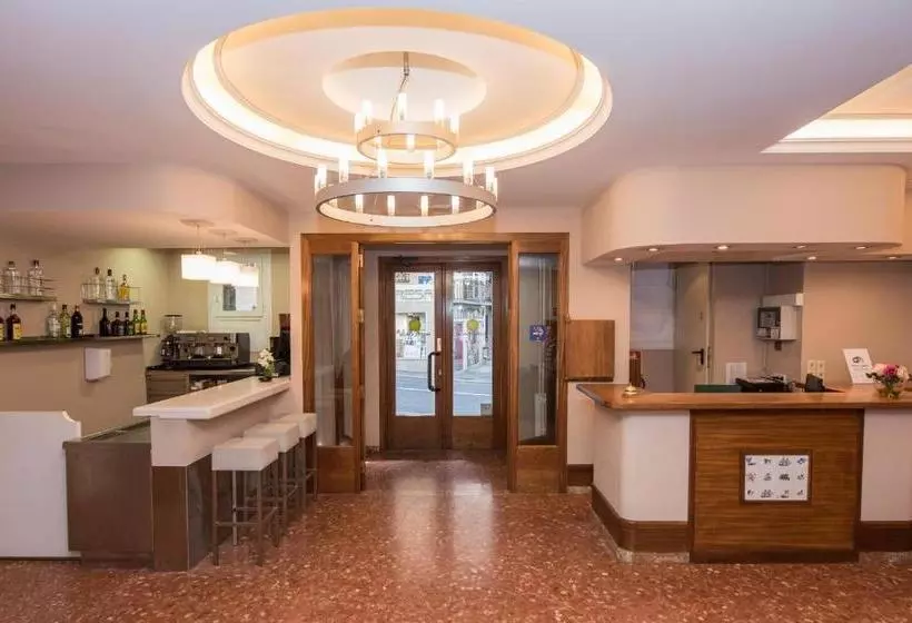 هتل Oros by Nexta