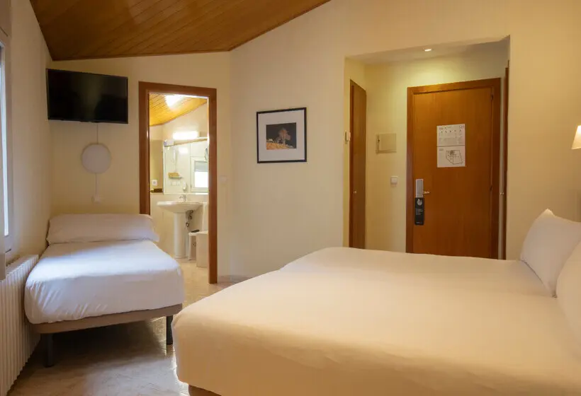 هتل Oros by Nexta