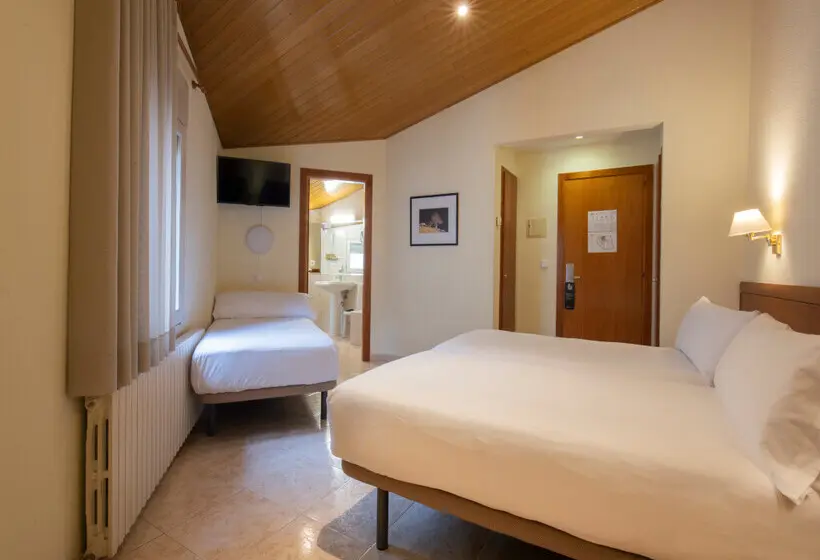 هتل Oros by Nexta