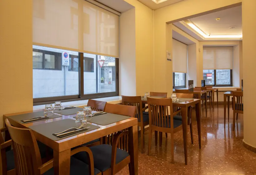 هتل Oros by Nexta