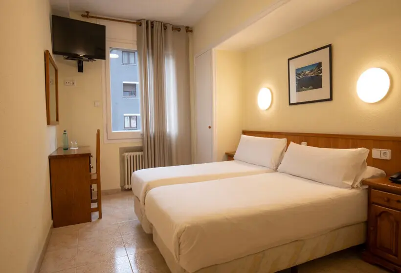 هتل Oros by Nexta