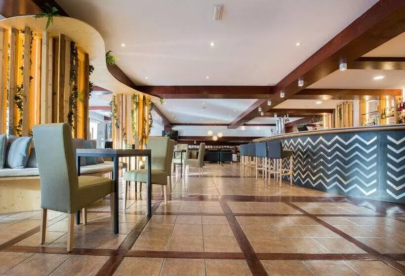 هتل Piolets Soldeu Centre by Nexta