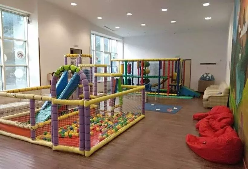 هتل Piolets Soldeu Centre by Nexta