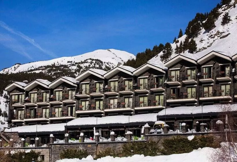 هتل Piolets Soldeu Centre by Nexta