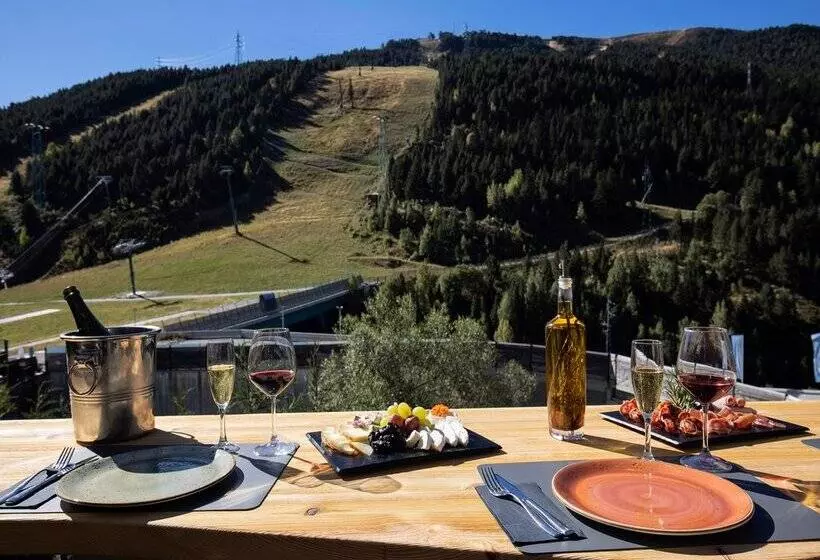 هتل Piolets Soldeu Centre by Nexta