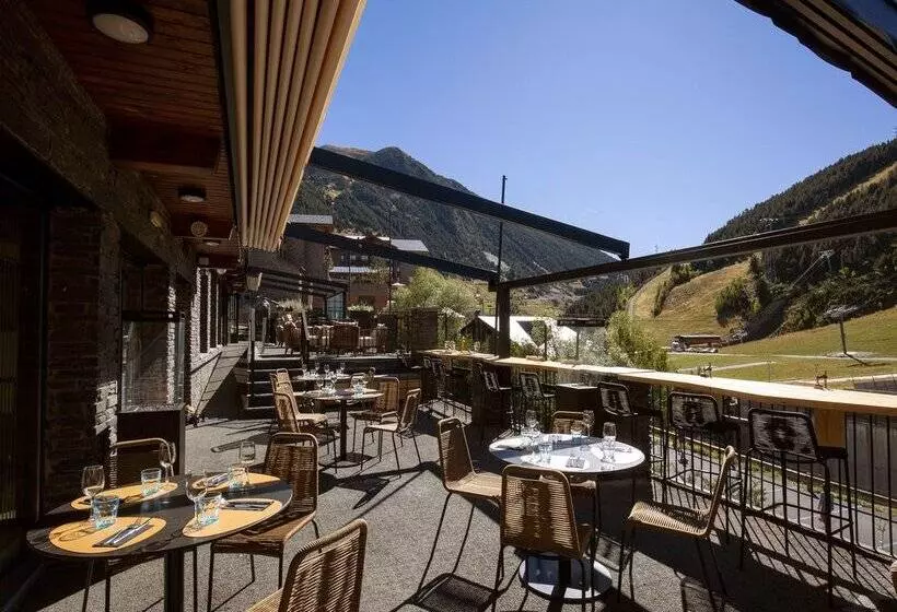 هتل Piolets Soldeu Centre by Nexta