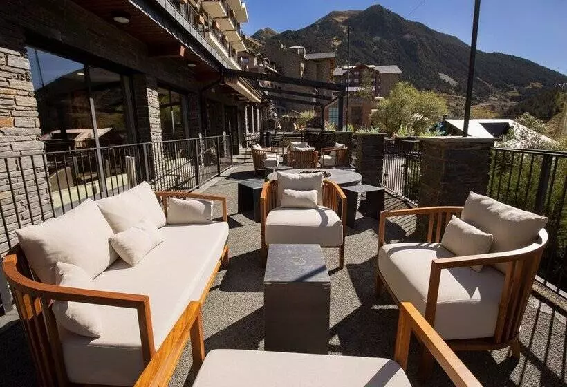 هتل Piolets Soldeu Centre by Nexta