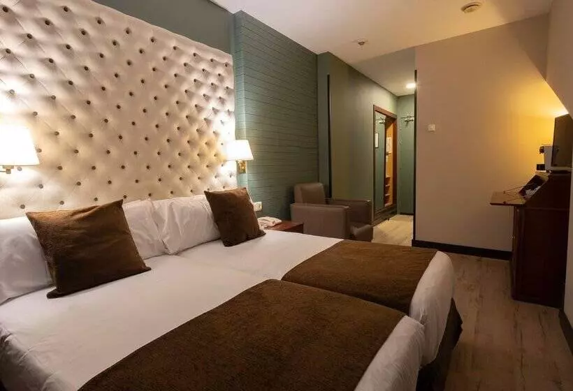 هتل Piolets Soldeu Centre by Nexta