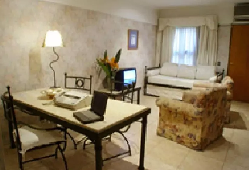 فندق Reina Victoria Suites & Towers