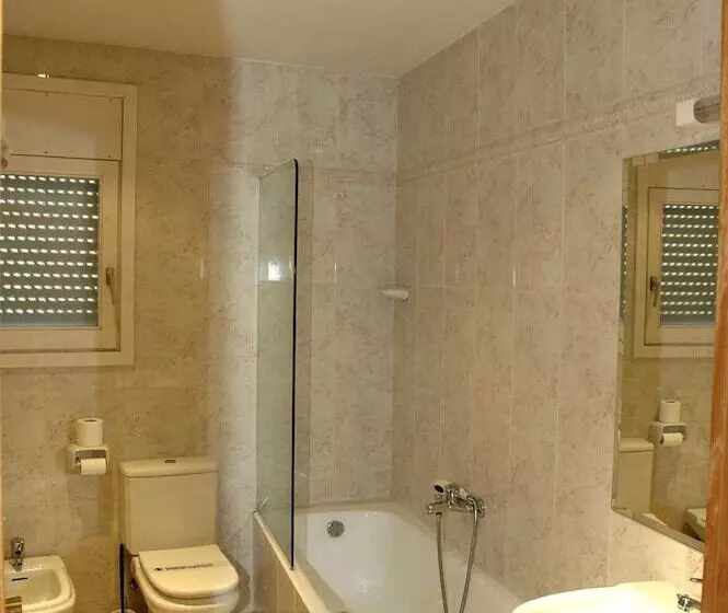 هتل Oros by Nexta