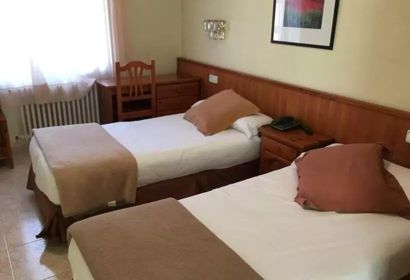 هتل Oros by Nexta